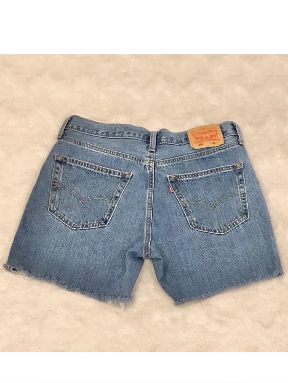 Levi’s 31 Men’s 469 Denim Loose Fit Shorts Jeans Jorts Cutoffs 5.25” Inseam